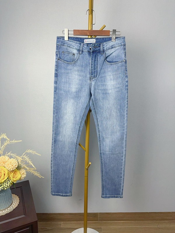 ブランドジーンズ側面デザイン